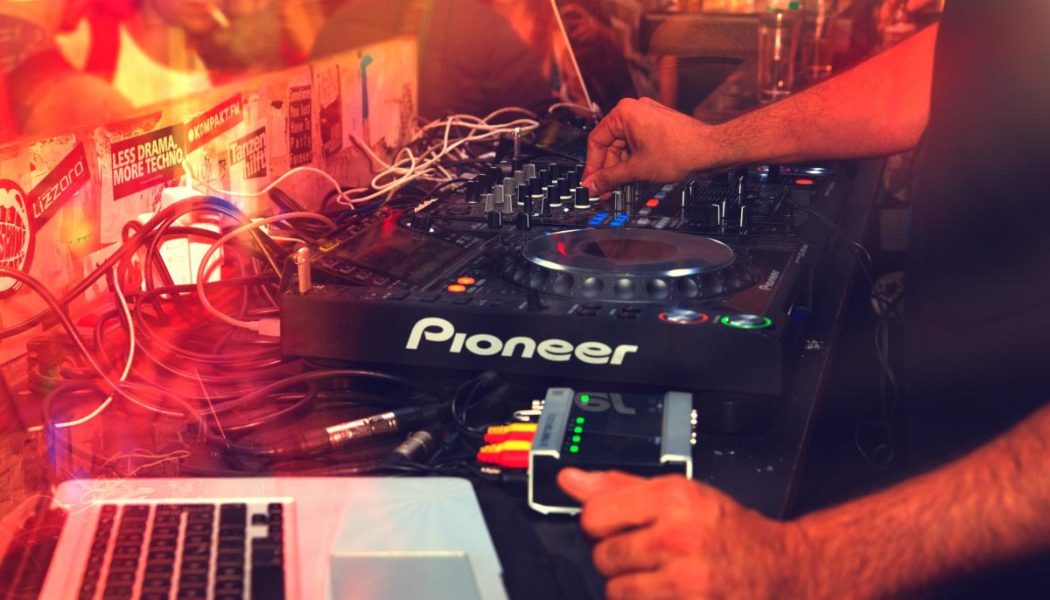 New Software Compensates Music Producers When DJs Play Their Songs In Clubs