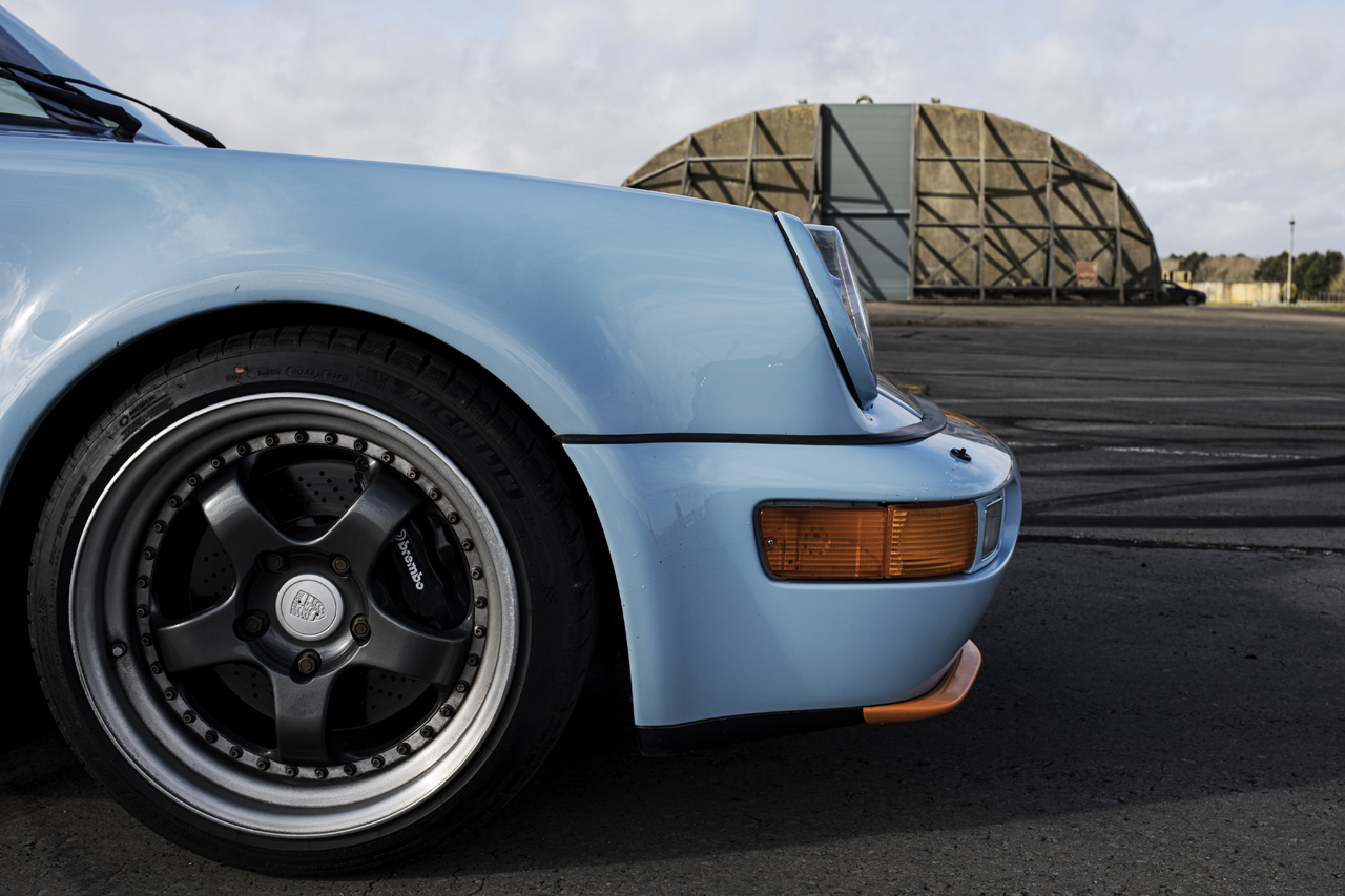 Porsche 911 964 Electric Cars EV Electro-Modding Restored 1990s Classic Everrati Gulf Livery 