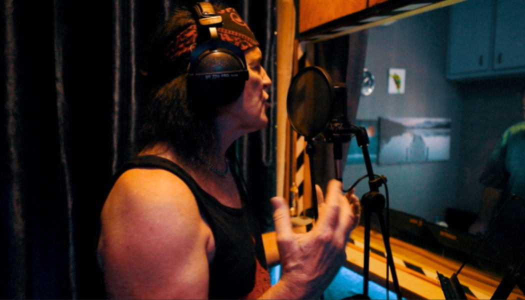 Original AC/DC Singer DAVE EVANS Records Cover Of ELVIS PRESLEY’s ‘Heartbreak Hotel’