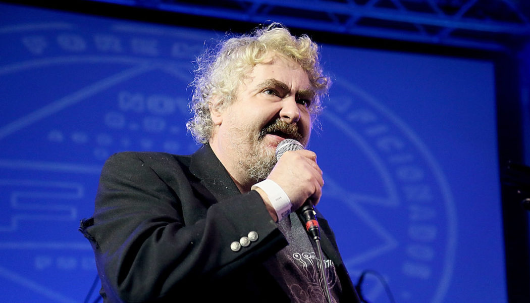 Pavement’s Bob Nastanovich Launches Fundraiser for Daniel Johnston’s Cat