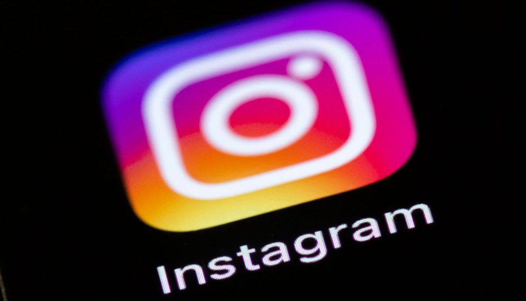 Russia Blocks Instagram Amid Widening Social Media Crackdown