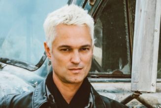 STONE TEMPLE PILOTS Frontman JEFF GUTT Is ‘Very Proud Of And Humbled By’ Opportunity To Sing SCOTT WEILAND Songs