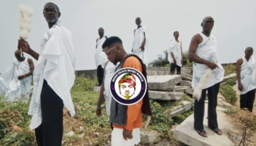 VIDEO: Skiibii – Trenches