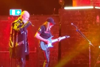 Watch: GLENN TIPTON Rejoins JUDAS PRIEST On Stage In Las Vegas