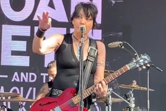 Watch: JOAN JETT Pays Emotional Tribute To TAYLOR HAWKINS At Georgia’s BROOKHAVEN CHERRY BLOSSOM FESTIVAL