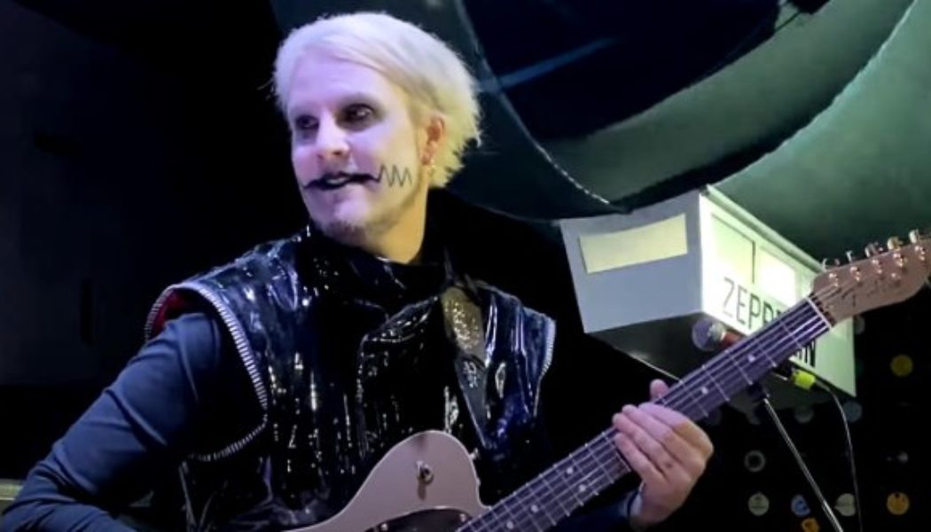 Watch: JOHN 5 Performs In Mexico City