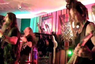 Watch: MACHINE HEAD Rejoined By Guitarist LOGAN MADER For ‘The More Things Change…’ 25th-Anniversary Play-Through