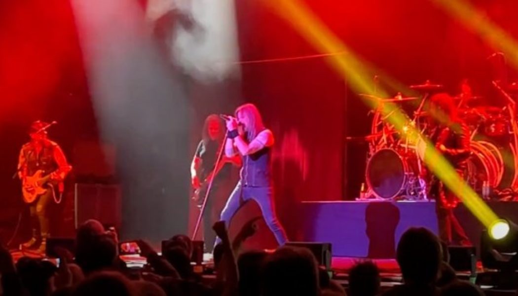 Watch QUEENSRŸCHE Perform In Oakland During North American Tour With JUDAS PRIEST