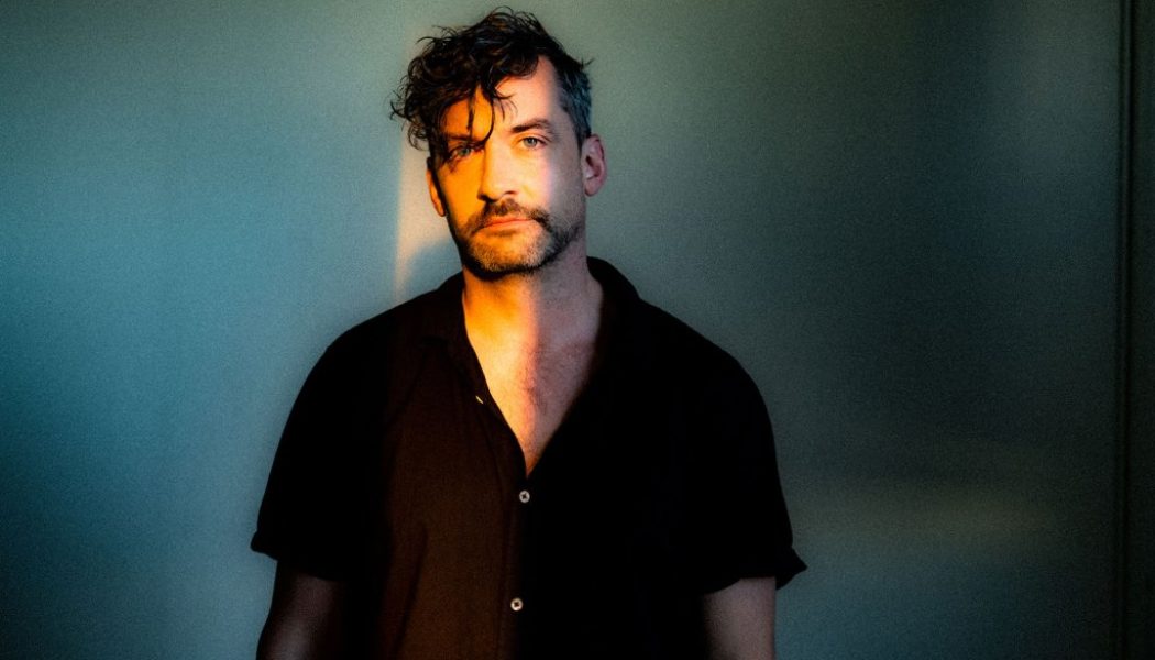 2022 Dance/Electronic Grammy Preview: Bonobo on Competing Against Himself & How the Awards Are ‘Catching Up’ With Electronic Music