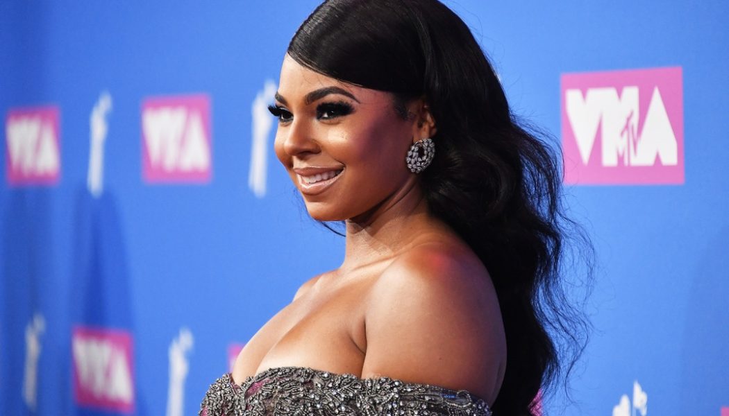 Ashanti Lives Her ‘Dream’ as She Receives Star on Hollywood Walk of Fame