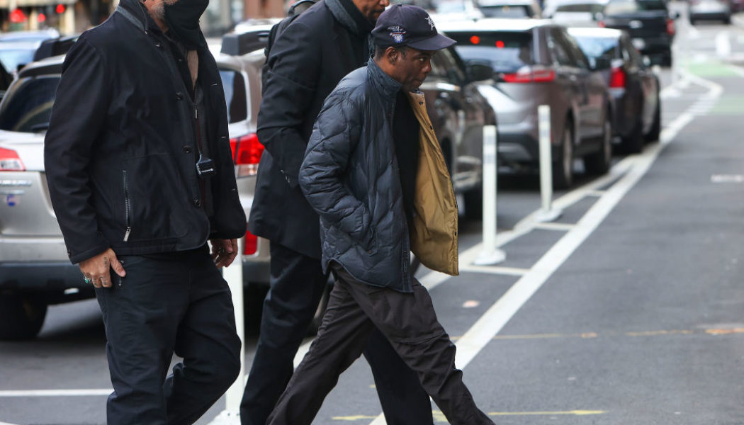 Chris Rock Shuts Down Fan Who Yelled “F*ck Will Smith”