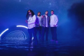 COHEED AND CAMBRIA Shares Acoustic Cover Of KISS’s ‘Love Gun’