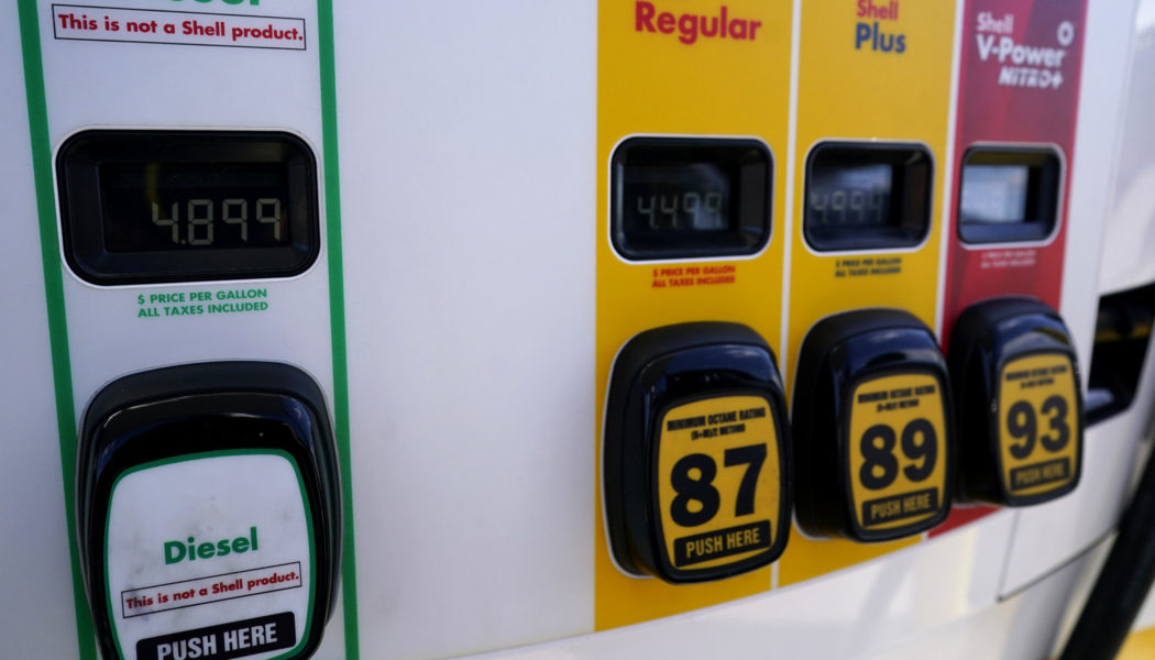 Democrats spar with oil industry on gas prices, but GOP blames Biden