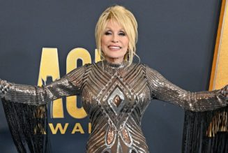 Dolly Parton Now Says She’d Accept 2022 Rock Hall Induction