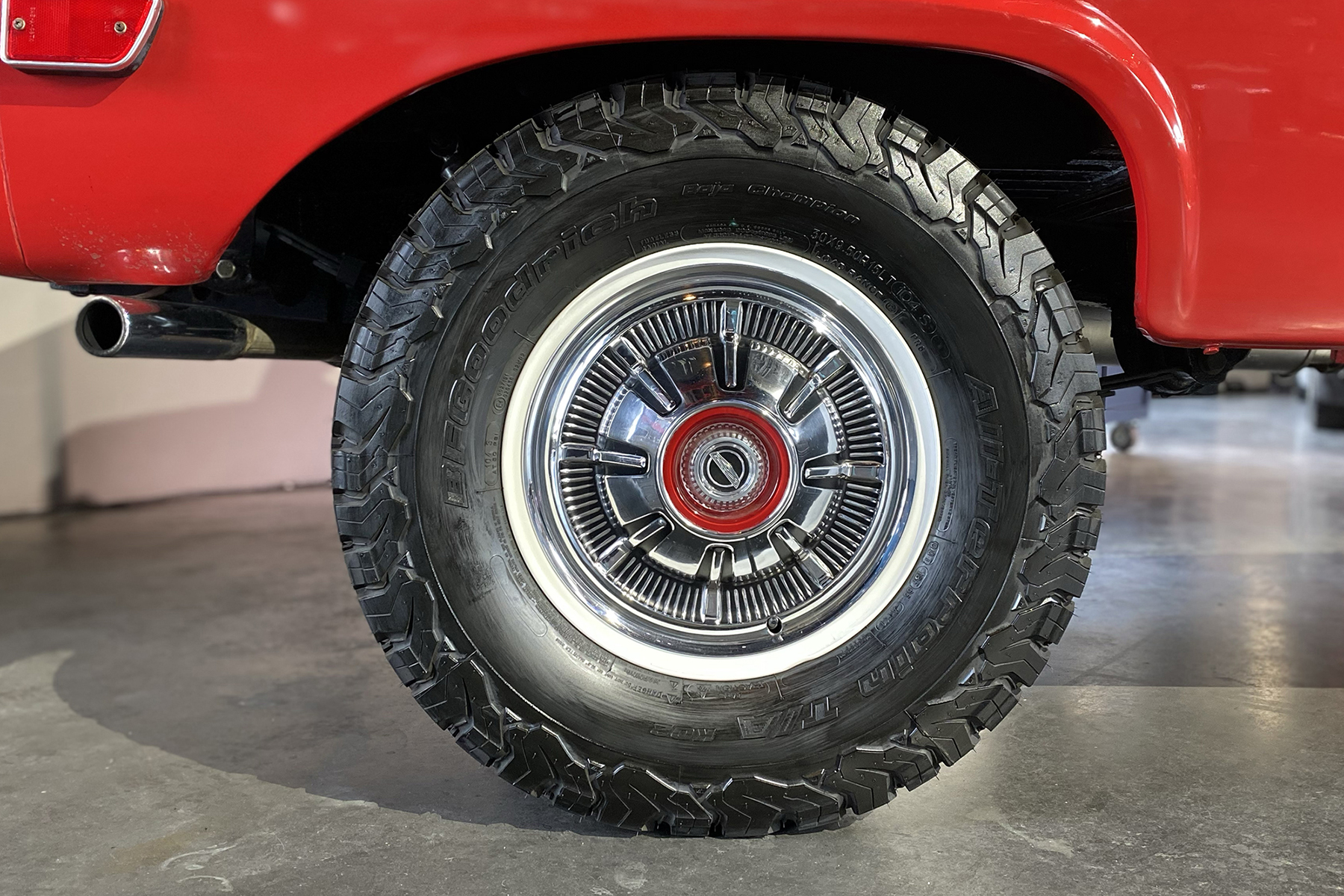 'Euphoria' Star Sydney Sweeney's 1969 Ford Bronco DRIVERS Cassie Cherry Red Ebay Motors NY International Auto Show NYIAS