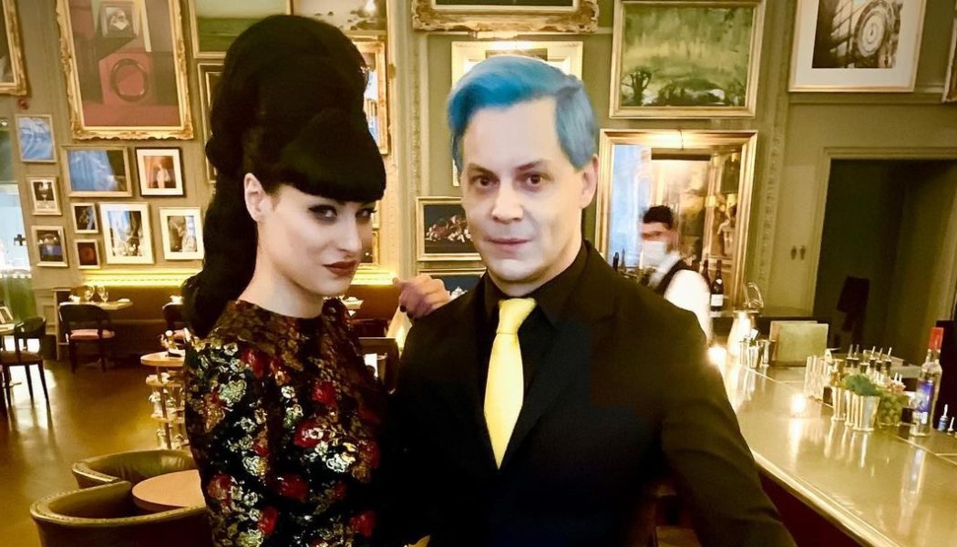 Jack White Marries Girlfriend Olivia Jean On Stage During Detroit Concert