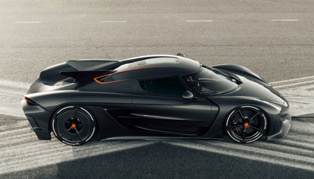 Koenigsegg Unveils its First Jesko Absolut Prototype