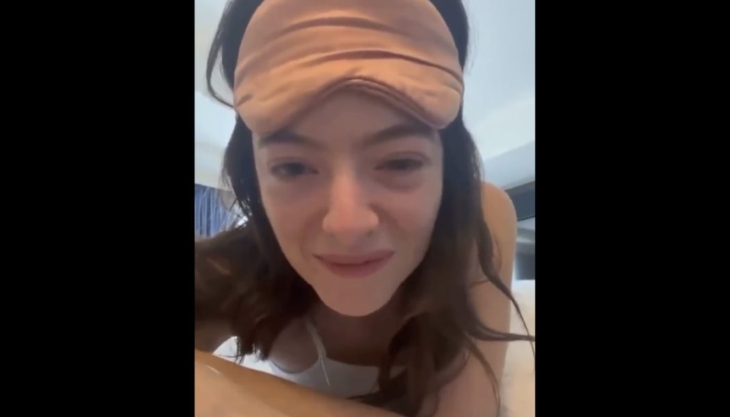 Lorde Calls Viral Video of Her Shushing Crowd at Shows a “Dramatic Ass Move”