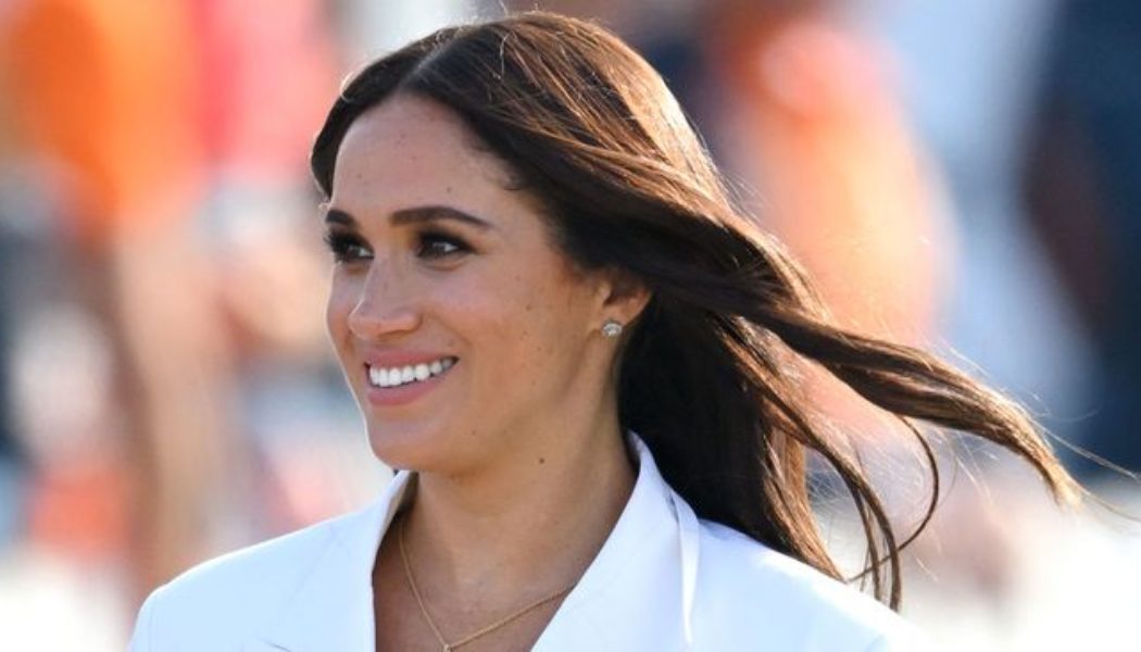 Meghan Markle Just Wore Fashion’s Favourite Baggy-Pant Trend