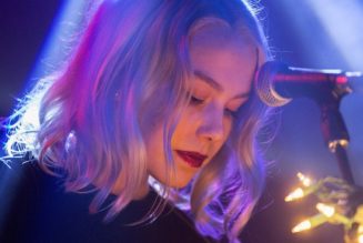 Phoebe Bridgers Teases New Song “Sidelines”