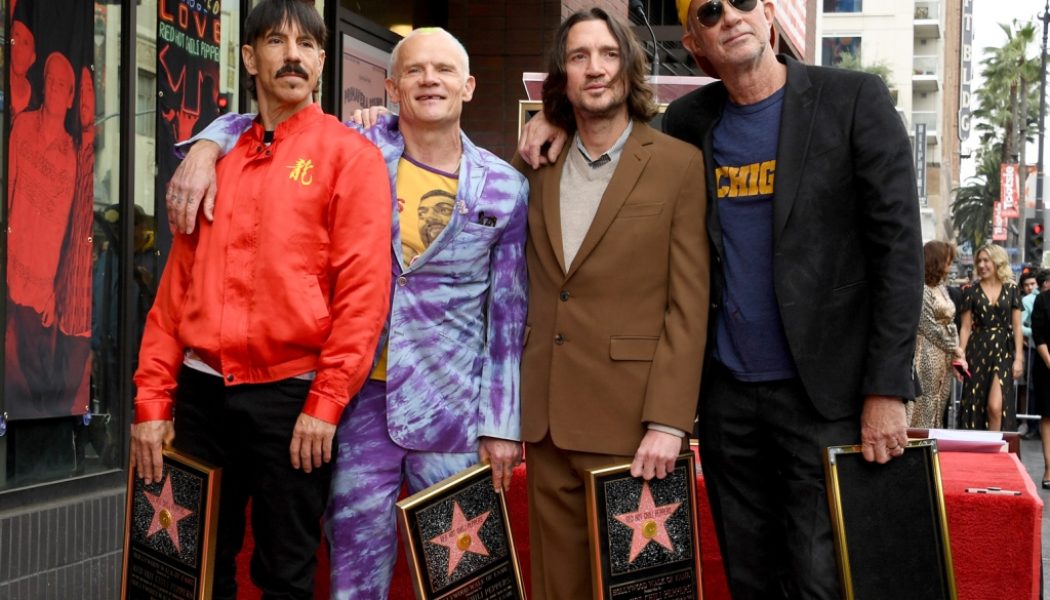 Red Hot Chili Peppers Racing to U.K. No. 1 With ‘Unlimited Love’