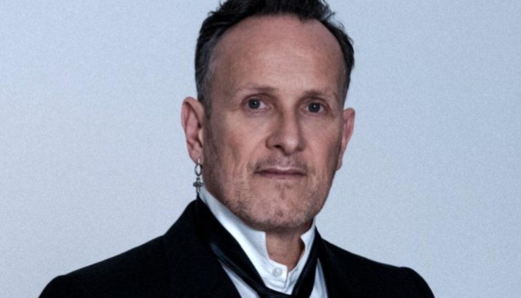 VIVIAN CAMPBELL Explains How He Was Able To Buy A Ferrari On His ‘Bleak’ DIO Salary