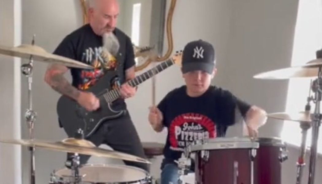 Watch: ANTHRAX’s SCOTT IAN And 10-Year-Old Son Pay Musical Tribute To FOO FIGHTERS’ TAYLOR HAWKINS