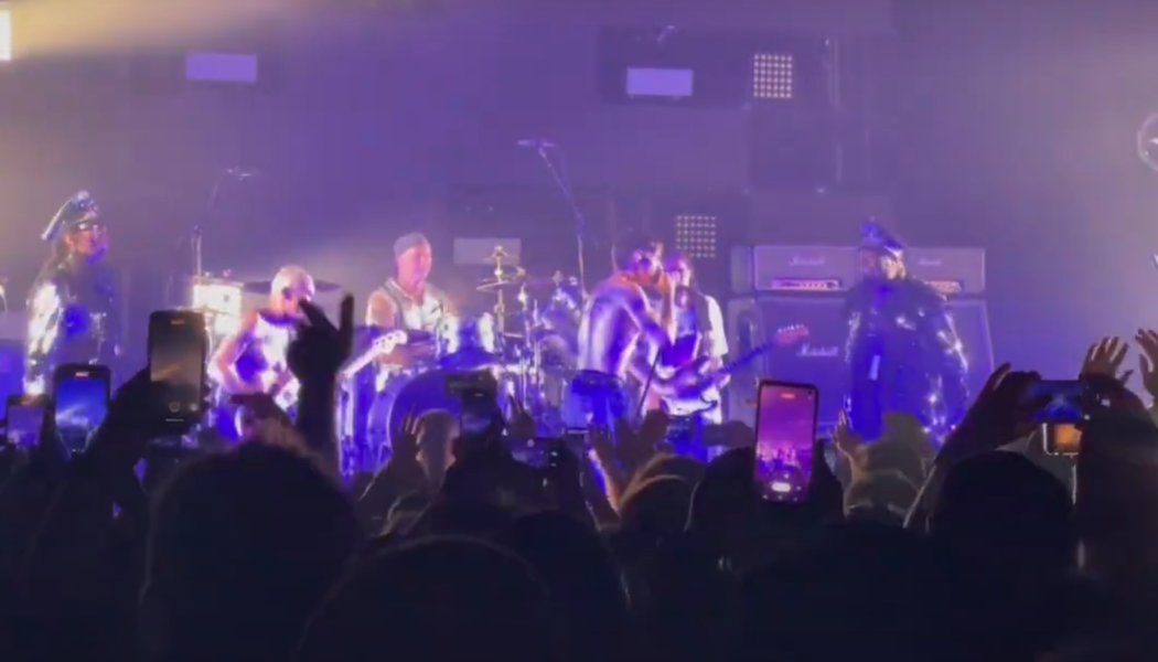 Watch Red Hot Chili Peppers Perform ‘Give It Away’ With George Clinton