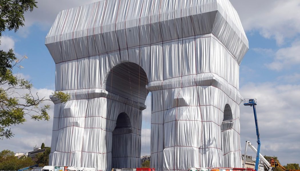 21_21 DESIGN SIGHT Will Show the Backstory to Christo and Jeanne-Claude’s “L’Arc de Triomphe Wrapped”