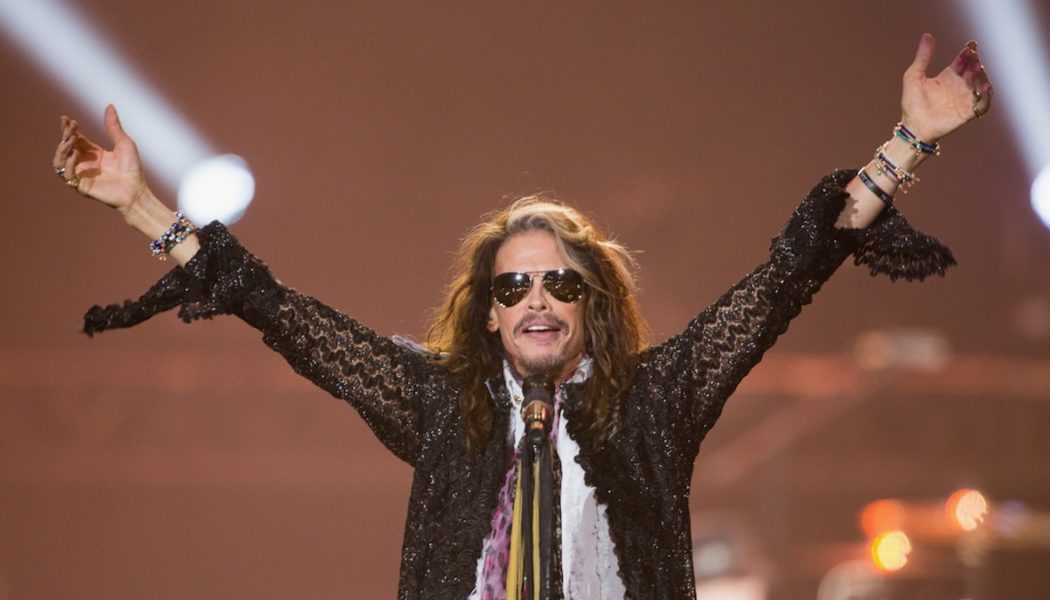 Aerosmith Singer Steven Tyler Checks Into Rehab