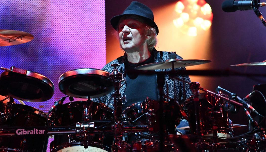 Alan White, Yes Drummer, Dies at 72