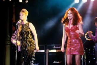 Beehives & Ballyhoo: Our 1990 The B-52’s Feature