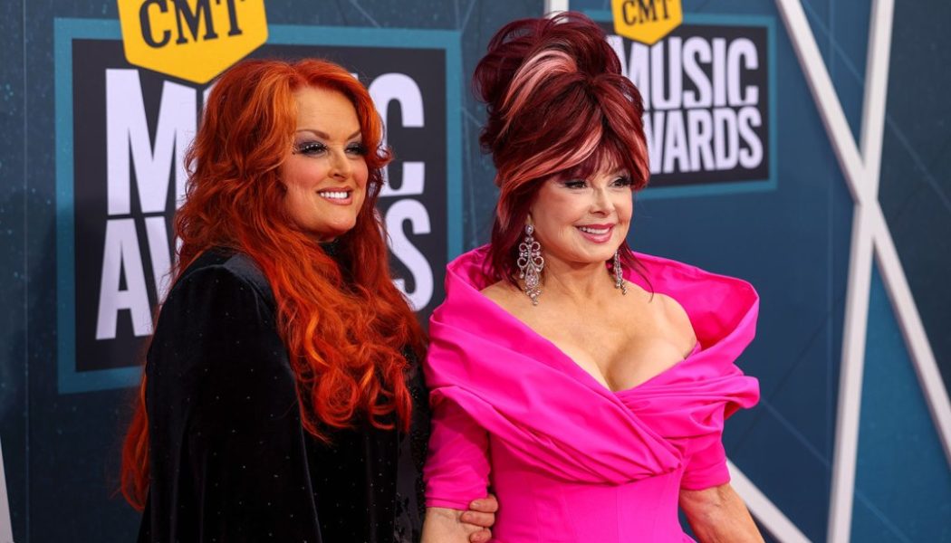 Country Music Hall of Fame Medallion Ceremony to Proceed Following Naomi Judd’s Death