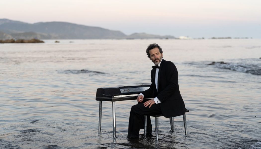 Flight of the Conchords’ Bret McKenzie Plans Debut Solo Album