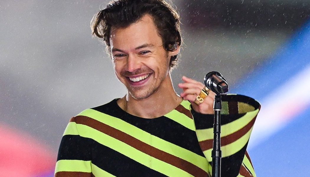 Harry Styles’ ‘Harry’s House’ Set To Earn Largest Debut Week With 450-500K Units