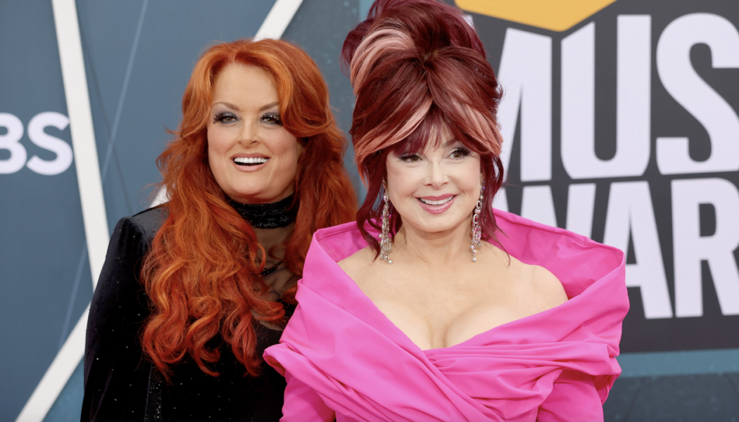 Naomi Judd, Country Singer in the Judds, Dies at 76