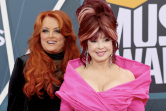 Naomi Judd, Country Singer in the Judds, Dies at 76