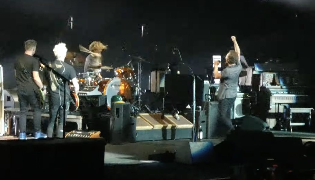 Pearl Jam Enlist 18-Year-Old High School Senior on Drums for “Mind Your Manners”: Watch