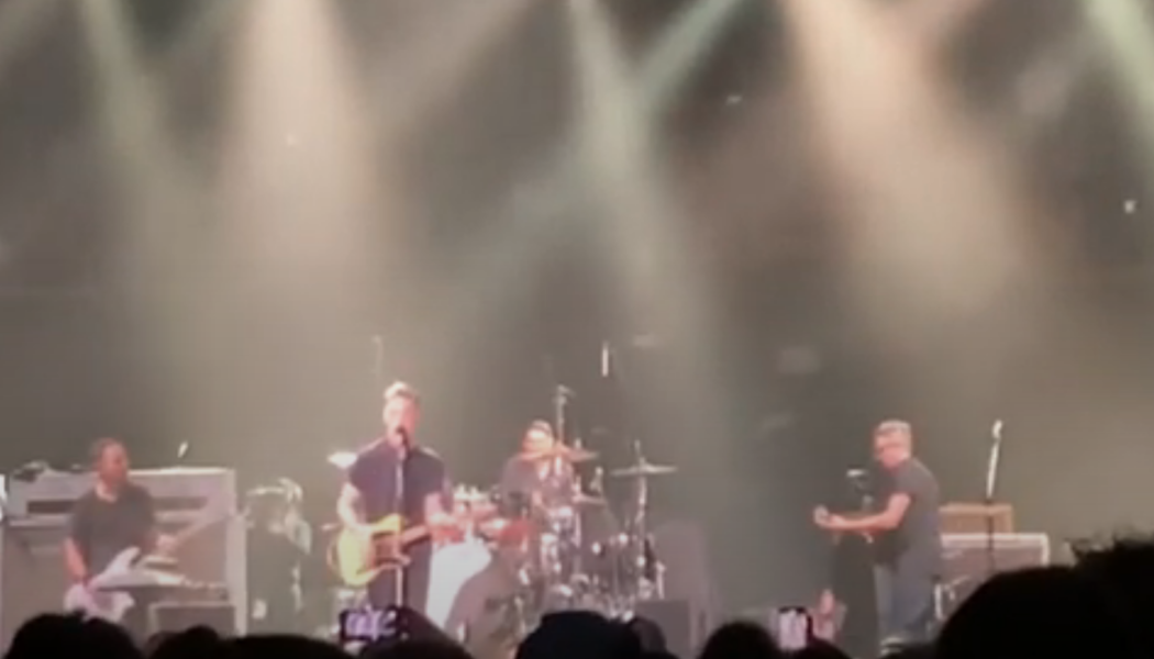 Pearl Jam Honor Taylor Hawkins With Foo Fighters Cover