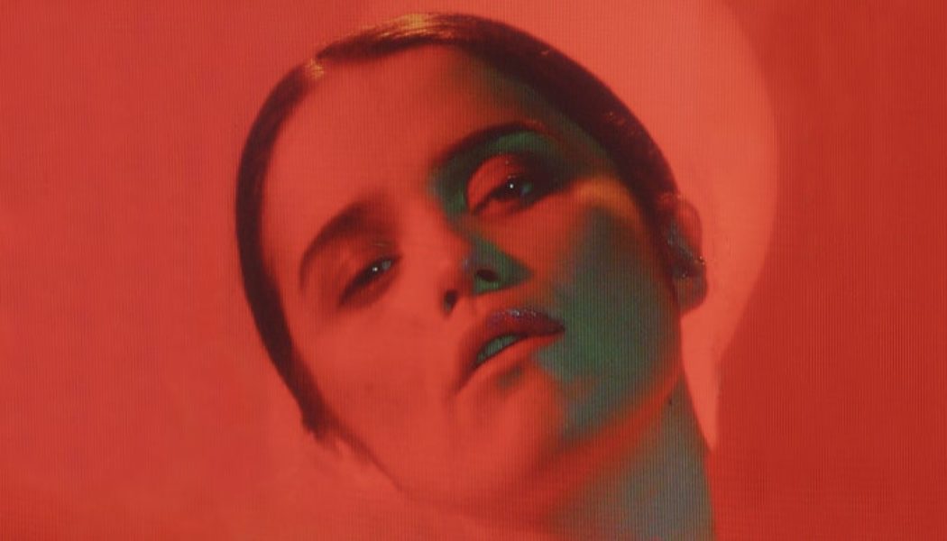 Sky Ferreira Announces New Song “Don’t Forget”