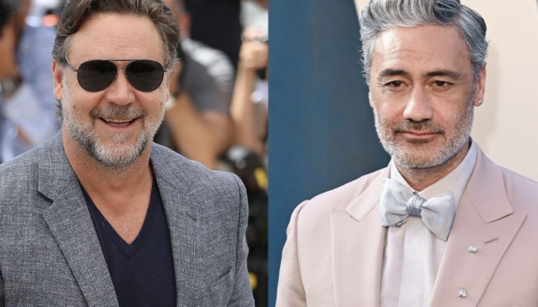 Taika Waititi Talks Russell Crowe’s Portrayal of Zeus in ‘Thor: Love and Thunder’