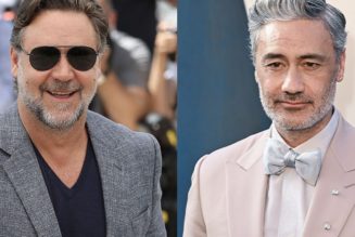 Taika Waititi Talks Russell Crowe’s Portrayal of Zeus in ‘Thor: Love and Thunder’