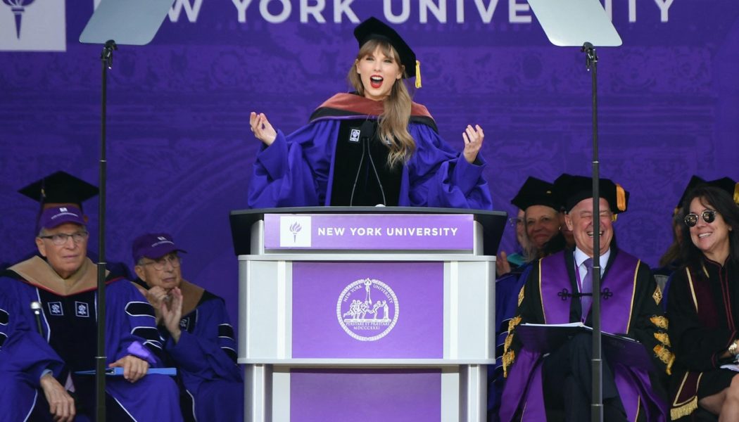 Taylor Swift Delivers Commencement Speech for NYU Class of 2022: Watch