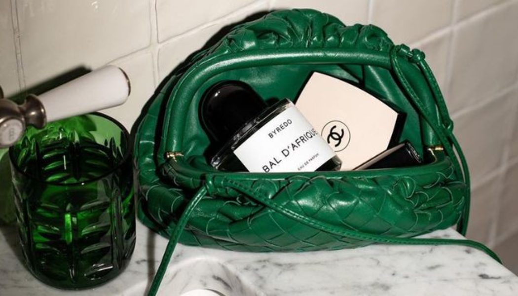 The Makeup Bags We’ve Spied on the Vanity Tables of VB and Rosie HW