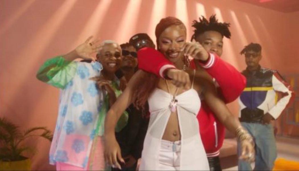 VIDEO: Mavins, Crayon, Ayra Starr, LADIPOE, Magix & Boy Spyce – Overdose