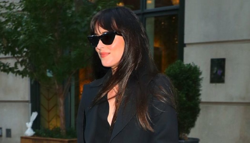 Dakota Johnson Just Wore the Gucci Princess Shoes That Keep Selling Out