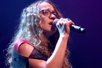 Fiona Apple Shares Statement on Roe v. Wade Reversal