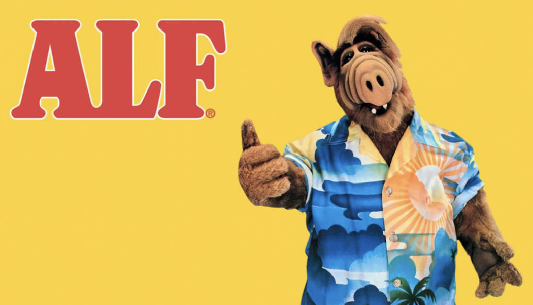 Hide Your Cats, All Episodes of ALF Now Streaming for Free