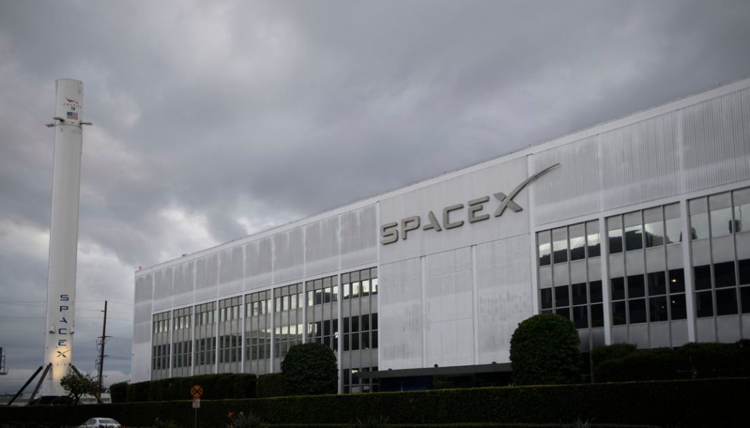 Hundreds of SpaceX employees signed letter denouncing Elon Musk’s behavior