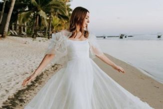 If You’re a Bride-To-Be Planning a Beach Wedding, These are the Dresses to Wear